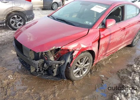 2017 Hyundai Elantra Se z USA, uszkodzony, nr VIN KMHD84LF5HU197359